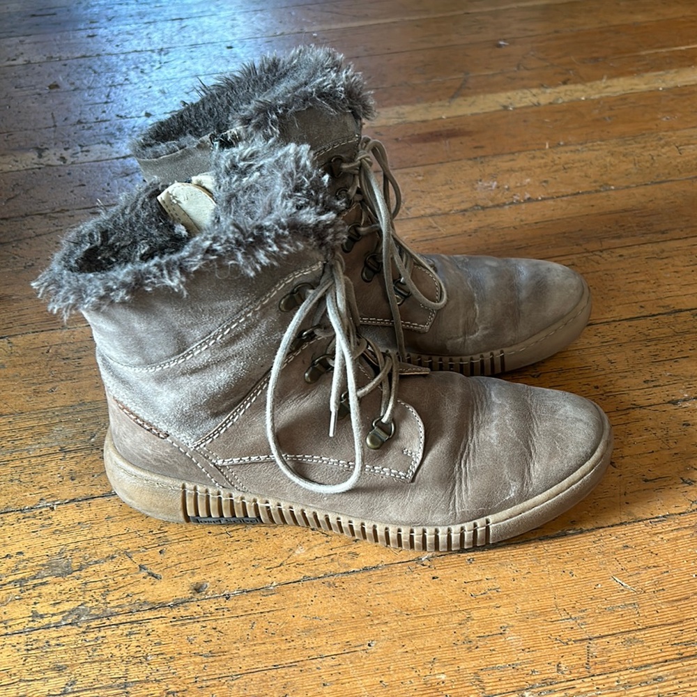 Josef Seibel Leather Suede lace up zip side Tan Brown Winter Boots Women’s 42 11